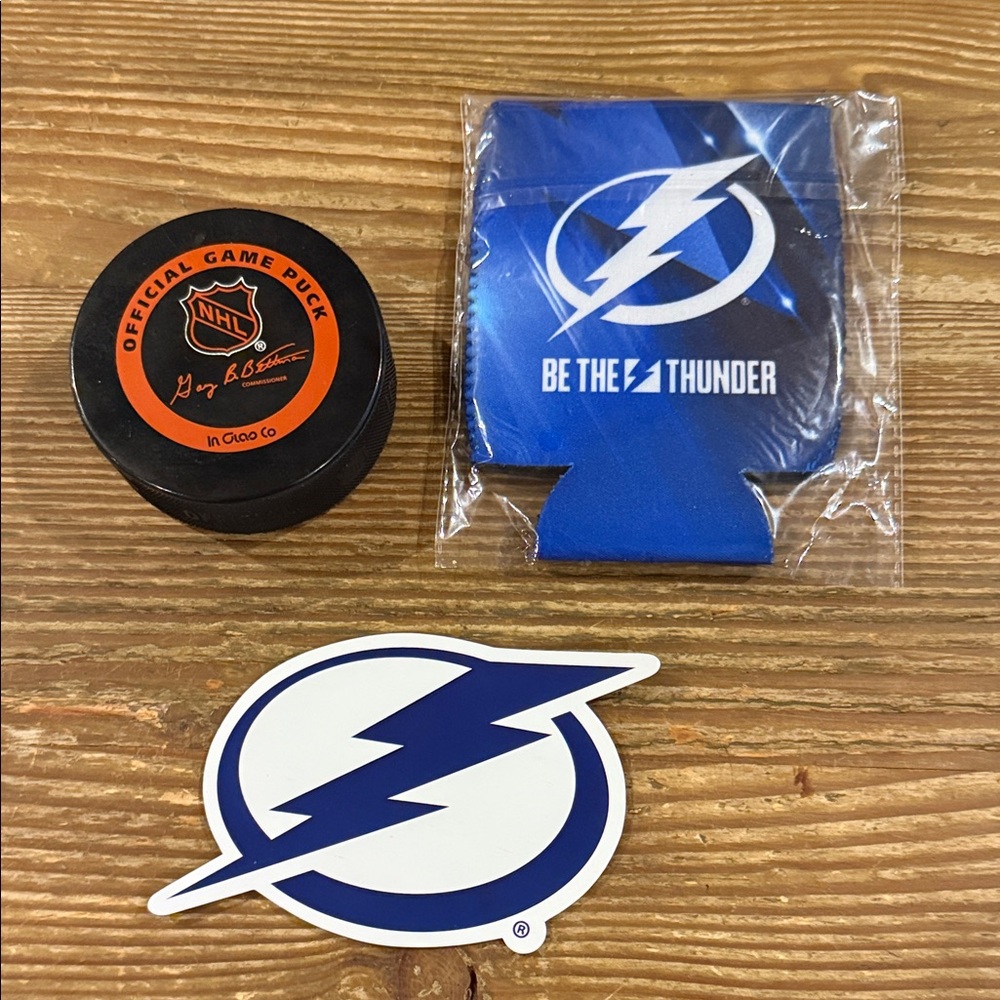 NHL Blue and Black Tampa Bay Lightning fan collector set